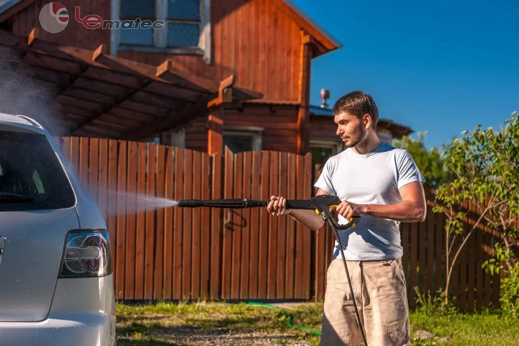 Portable Dustless Sandblaster