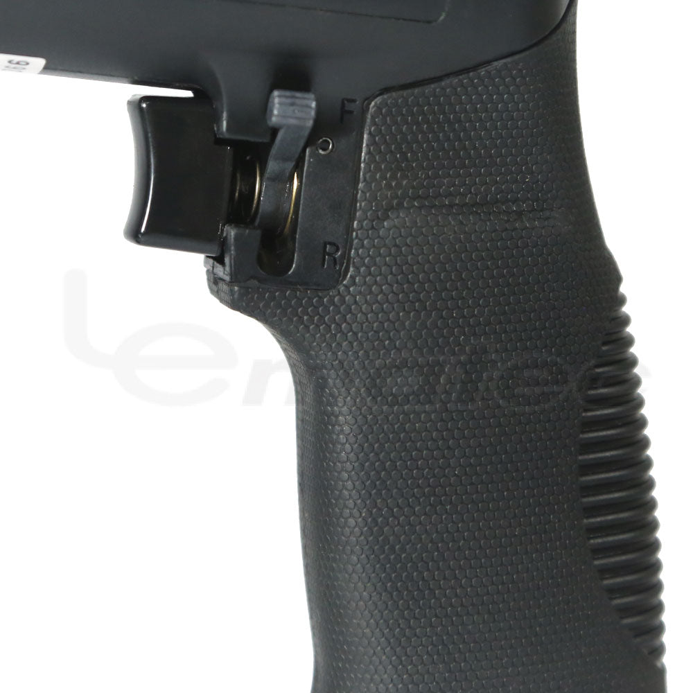 Close-up of textured rubber grip on LE-G213P air drill
