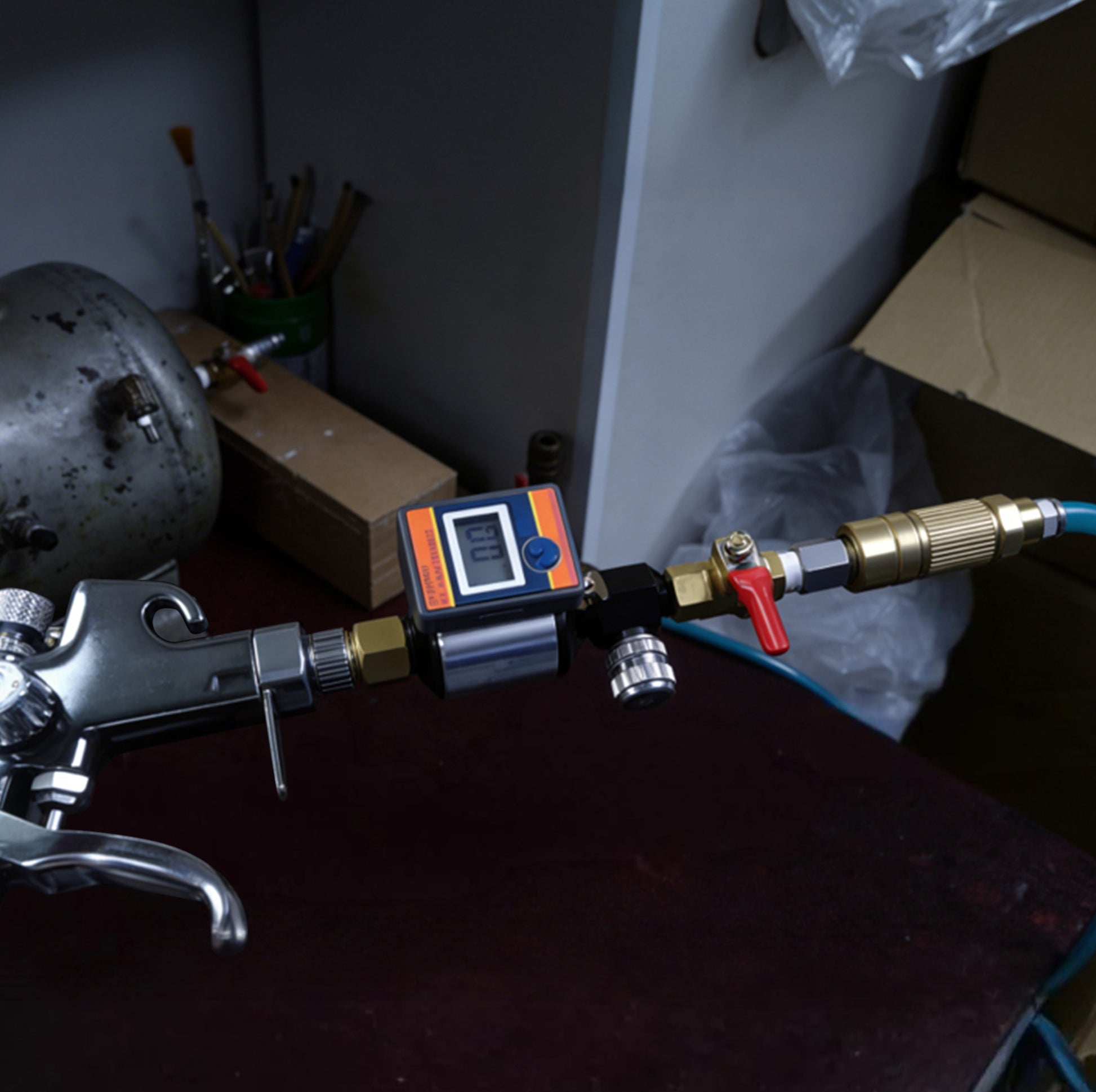 Professional 2-in-1 Air Filter System - 160 PSI Digital Regulator with Water Separator (AI303-R2) with battery and gauge details.