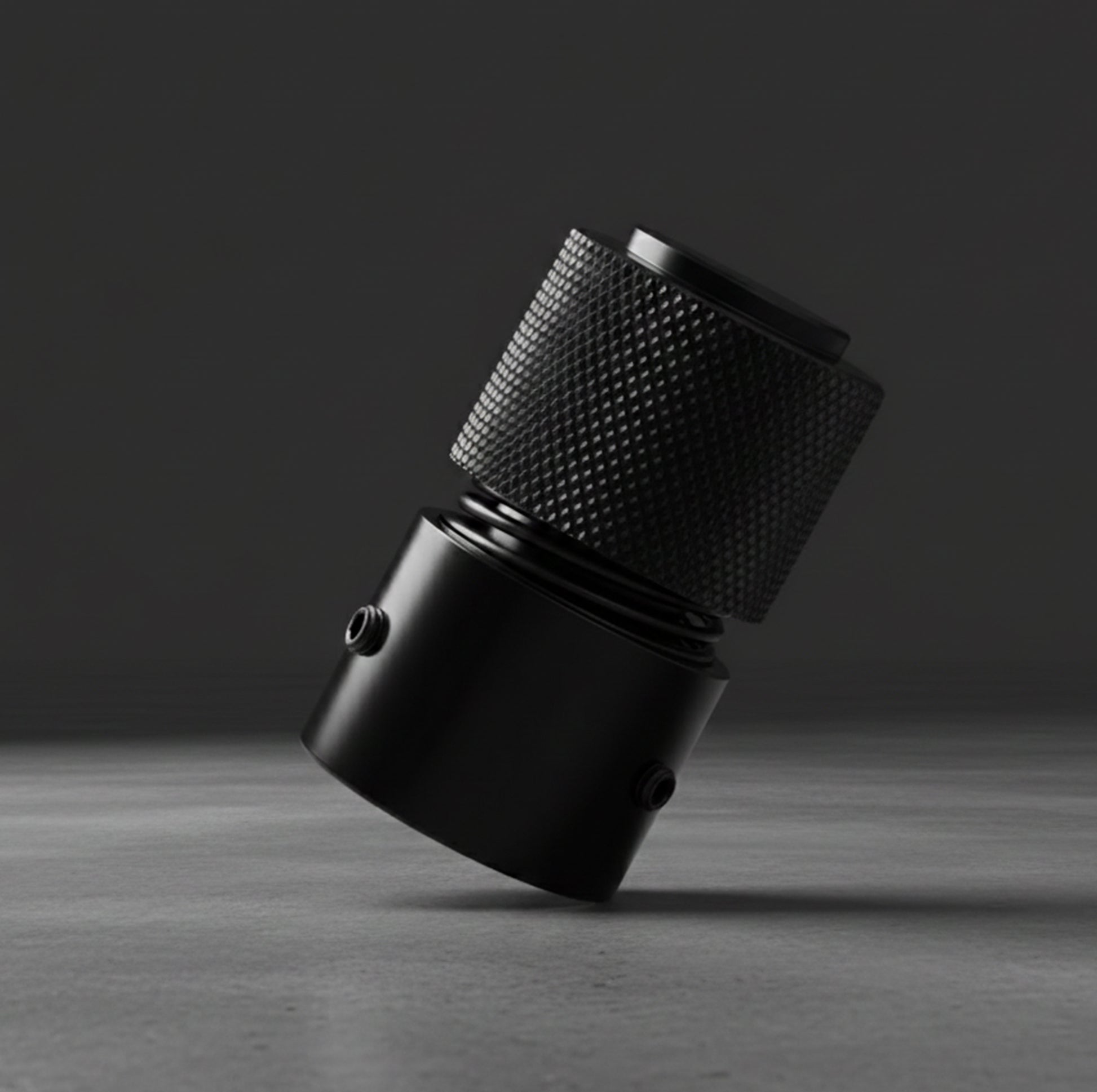 Professional Quick-Change Air Hammer Retainer LE-B74 - Universal Fit design for rapid and efficient chisel swaps in busy workshops.